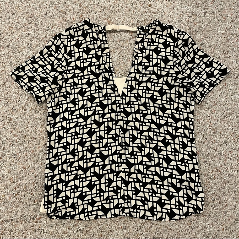 Black and Cream Printed Zara V-Neck Blouse Small